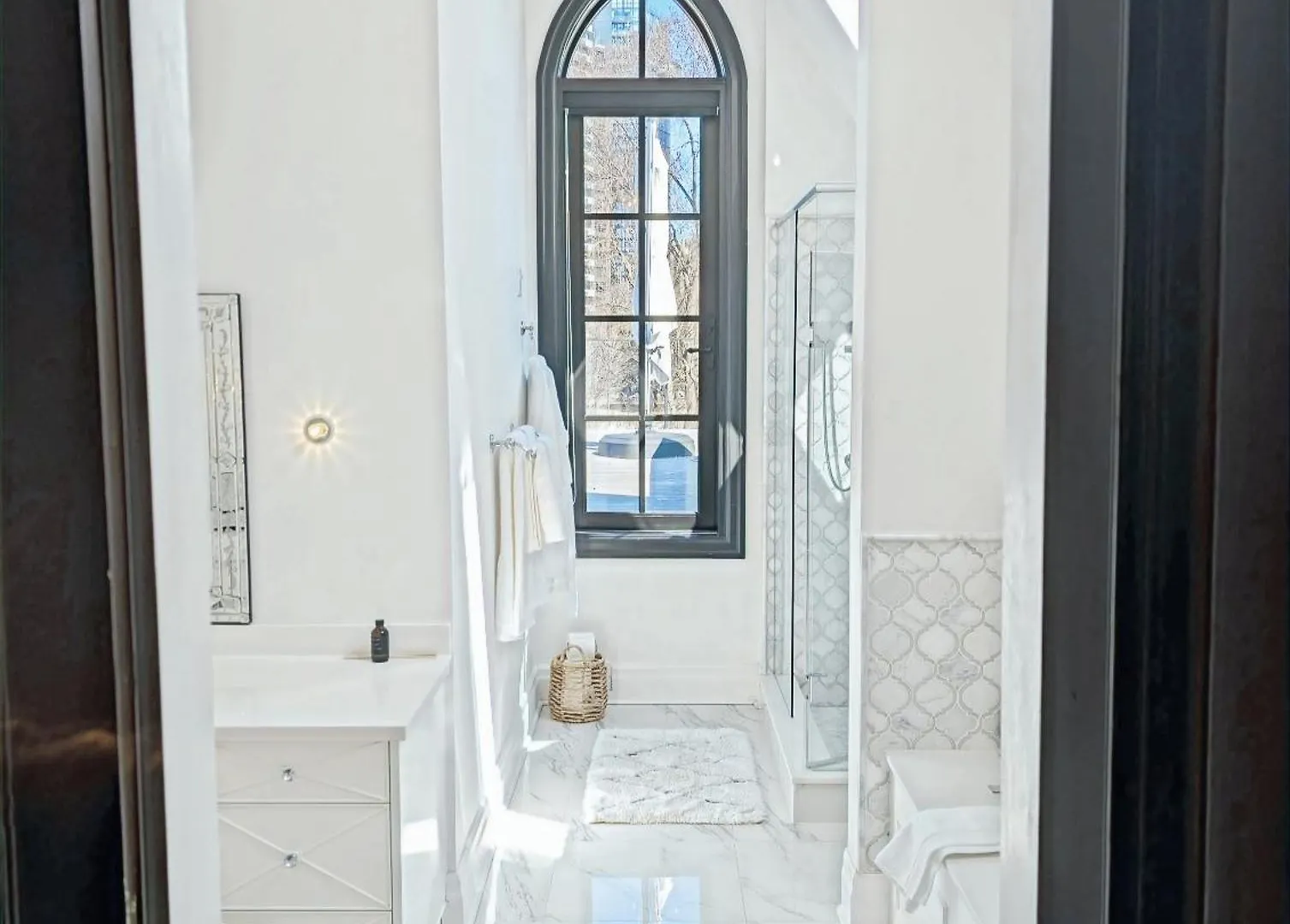 Hazelton Heritage Toronto Bed & Breakfast