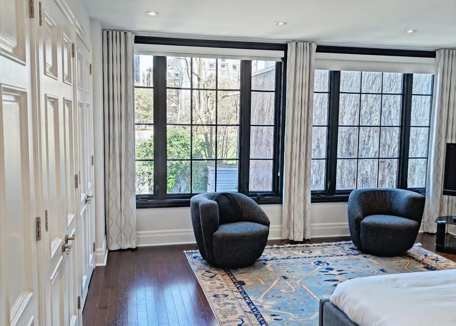 Hazelton Heritage Toronto Bed & Breakfast