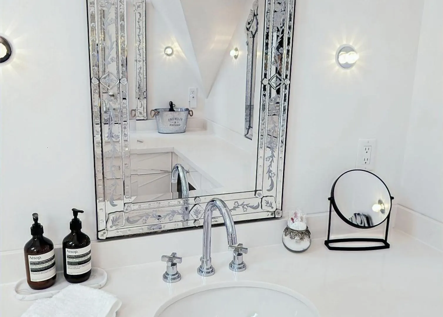 Hazelton Heritage Toronto Bed & Breakfast
